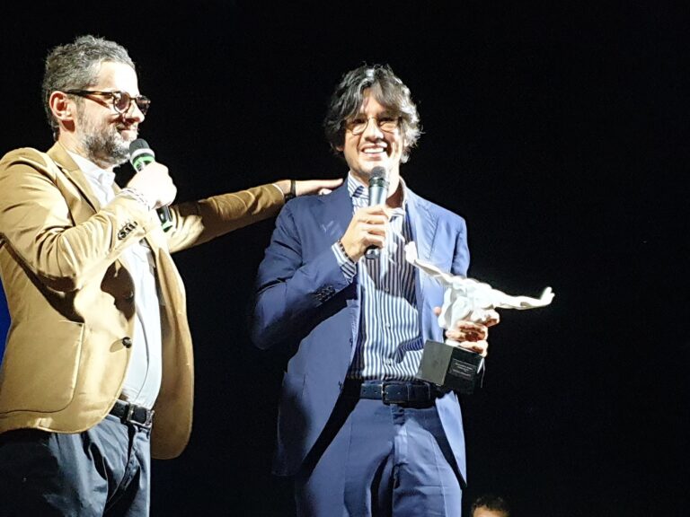 LUCA VIGILANTE PREMIATO AL MAGNA GRECIA AWARD & FEST