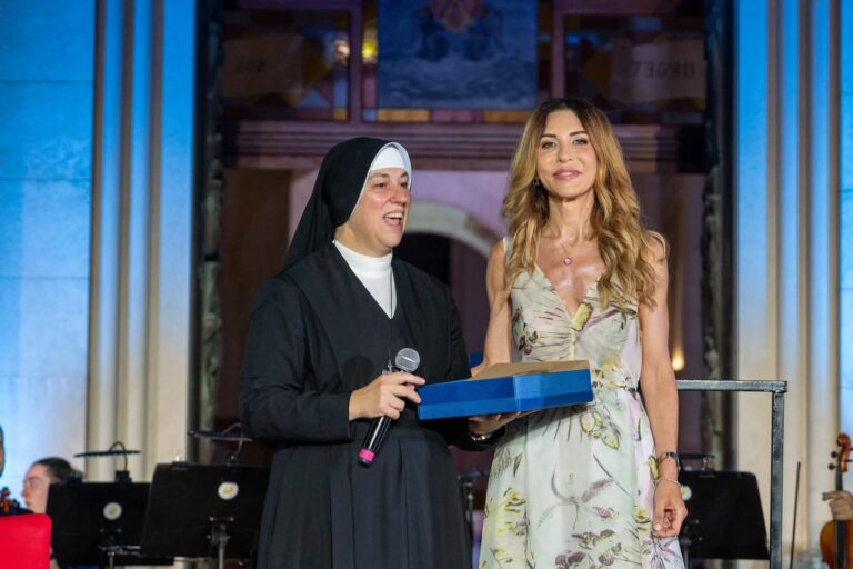PREMIO DON UVA, RICONOSCIMENTO ALLE ANCELLE PER LA MISSIONE IN SUD AMERICA