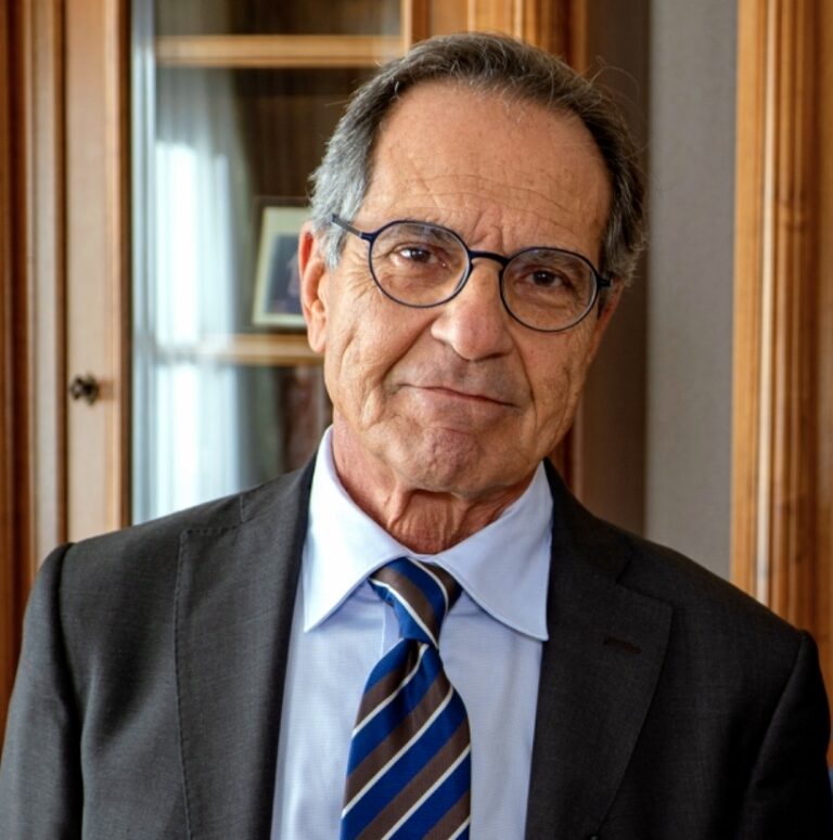 TRANI, LA MEDICINA DI UNIVERSO SALUTE INCONTRA LA MEDICINA DI BASE